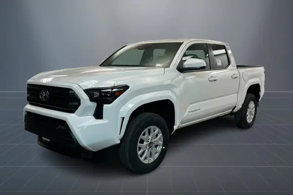 2026 Toyota Tacoma SR5 4WD